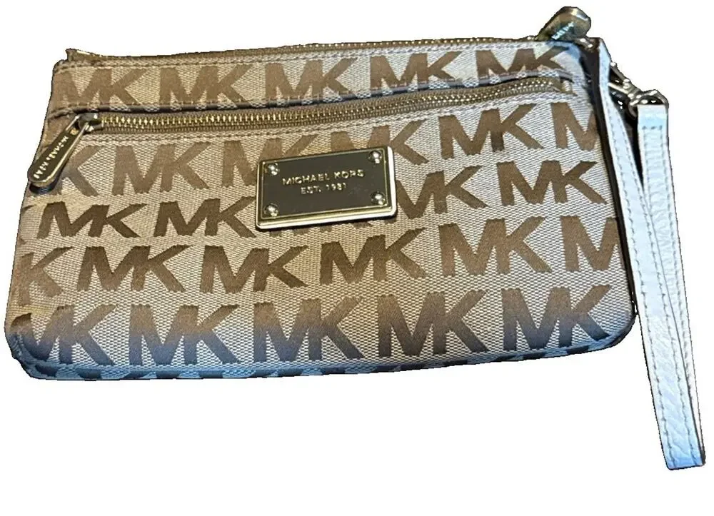 Michael Kors Hand/Wristlet Purse Wallet with Side Zipper